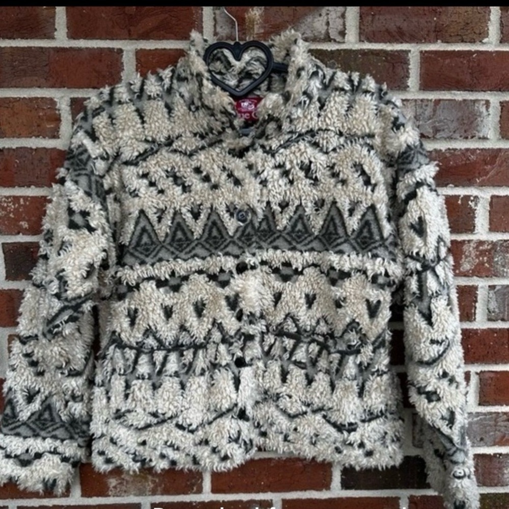 True‎ Grit Sherpa Jacket Women Medium Boho Aztec Shaggy Fleece Cozy Western. - Picture 2 of 7